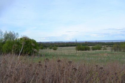 Voznesenjan kenttä Syväri_03 Näkymä kentän suunnassa Ääniselle toukokuussa 2015_Kuva T Hakala