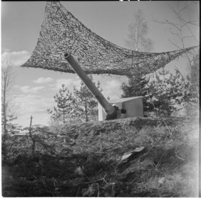 Seivästö kuva 2 Seivästön tykki jakaa tulta 25041942 SAKuva