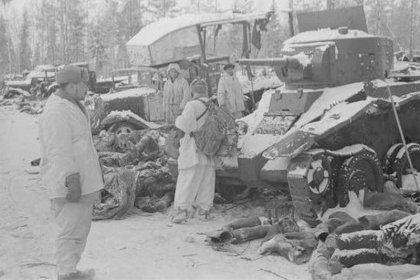 Hyökkäysvaunuprikaatin muistomerkki_03 Näkymä Länsi-Lemetistä taistelun melskeen tauottua_SA-kuva 1-2-1940