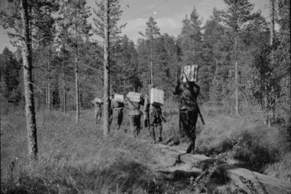 Loimola kaakko_05 A-tarvikehuoltoa heinäkuussa 1944_SA-kuva 28-7-1944