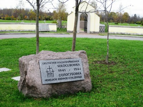 Saksalaisten sotilaiden kenttähautausmaa Sologubowka Pietari