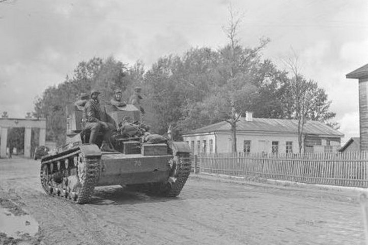 Tst.Os Häkkisen hyökkäysreitti Aunuksenkaupunkiin Aunus