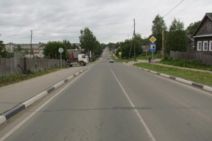 Puutoinen_02 Yleisnäkymä taajaman läpi kulkevan pääkadun suunnassa etelään heinäkuussa 2017_Kuva E Naukkarinen