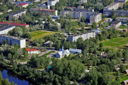 Aunuksenkaupunki Aunus II_06 Luterilainen kirkko elokuussa 2011_Kuva A Halttunen Paramotor fi