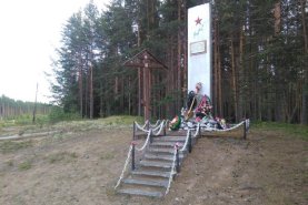 Venäl. maihinnousujoukkojen 1944 muistomerkki Tuulos