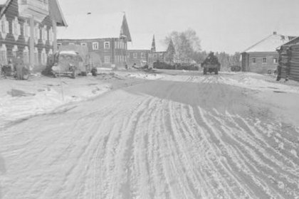 Karjalan Maaselkä Seesjärvi_03 Kylän raitti marraskuussa 1941_SA-kuva 4-11-1941
