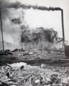 Kiestingin saha palaa 290542