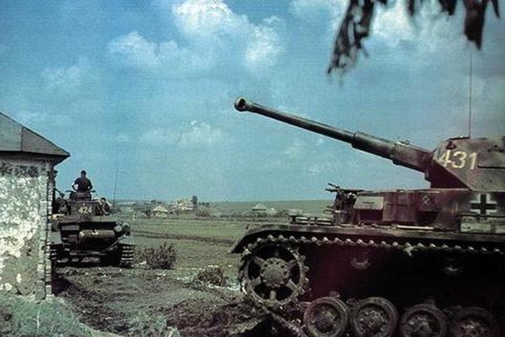 Astratsi Tihvinän piiri