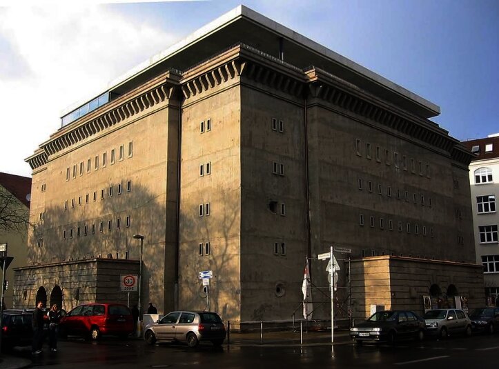 Bunkkeri - väestönsuoja 3000 ihmiselle